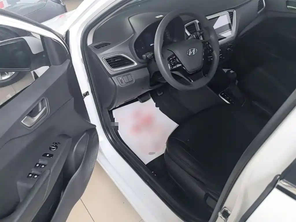 HYUNDAI ACCEPT