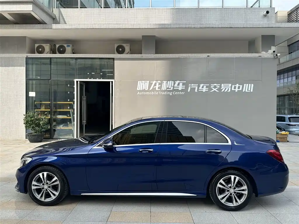 Mercedes-Benz C-Class 2017 C 200 L Sport фото 18
