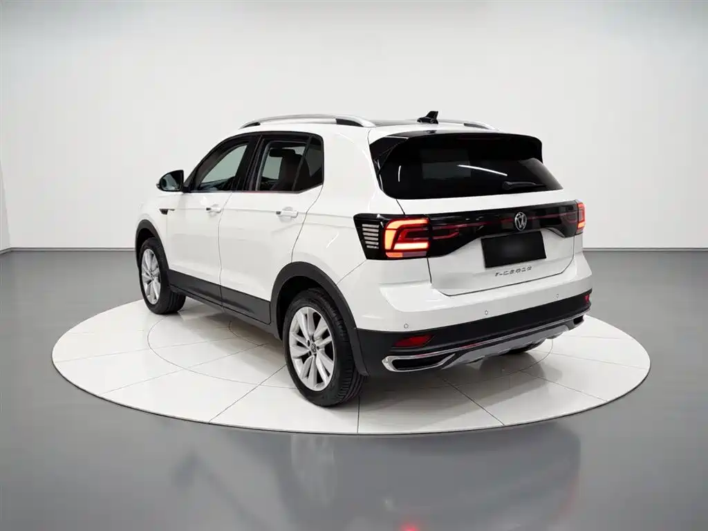 Volkswagen T-Cross 2021 1.5L Auto Comfort Edition фото 23