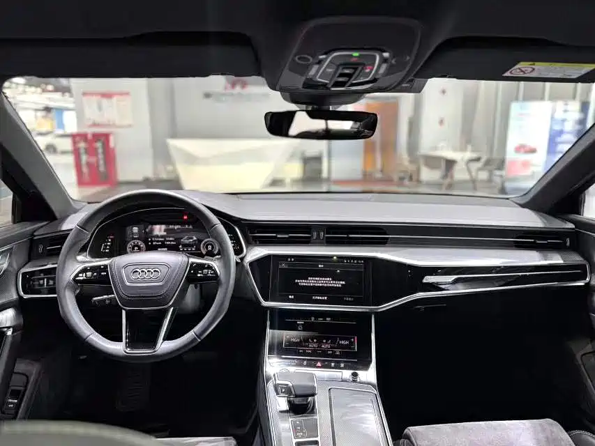 Audi A6L 2023 45 TFSI Premium Selection Dynamic фото 6