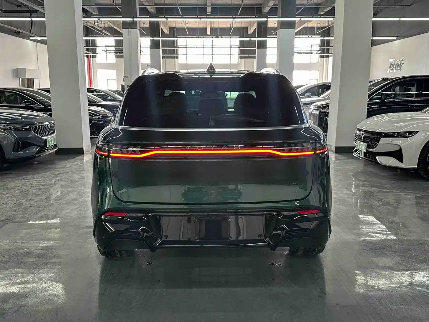 Voyah Auto VOYAH FREE 2024 Ultra Long Range Intelligent Driving Edition фото 5