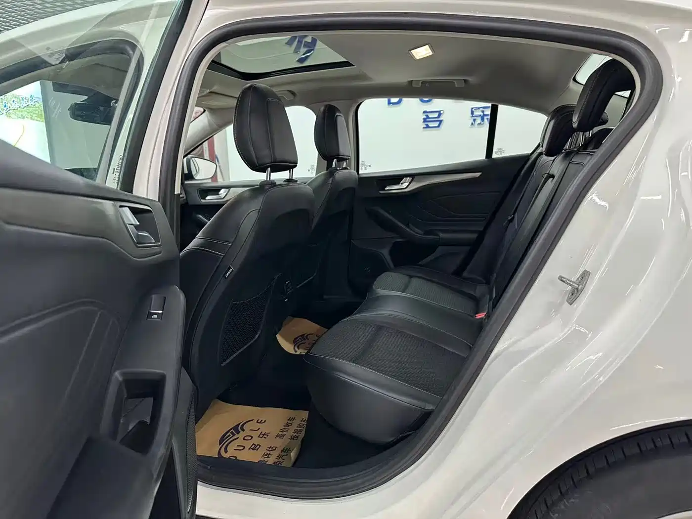 Ford Focus 2019 2019 Sedan EcoBoost 180 Automatic Fengchao