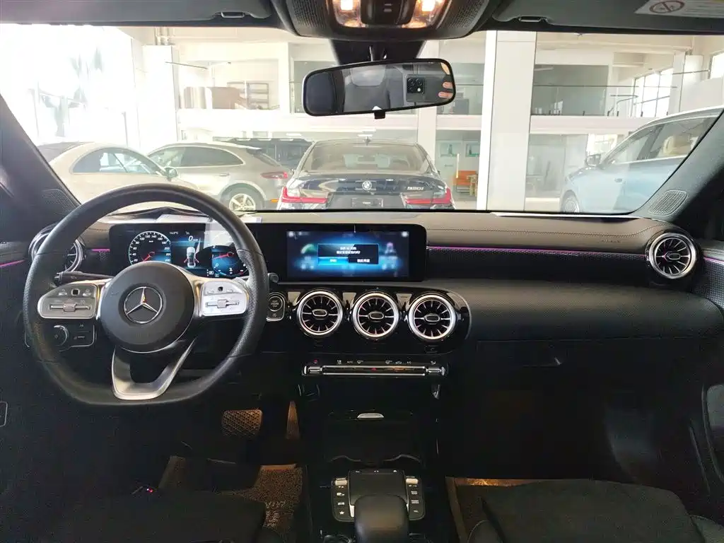 Mercedes-Benz A-Class 2021 A 200 L Sport Sedan Fashion Edition фото 10