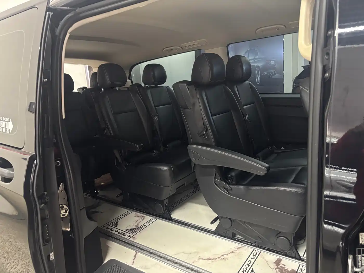 Mercedes-Benz Vito 2021 2.0T Elite 9-Seater фото 9