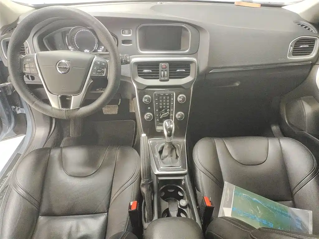 Volvo V40 2018 2018 T3 Inscription Edition
