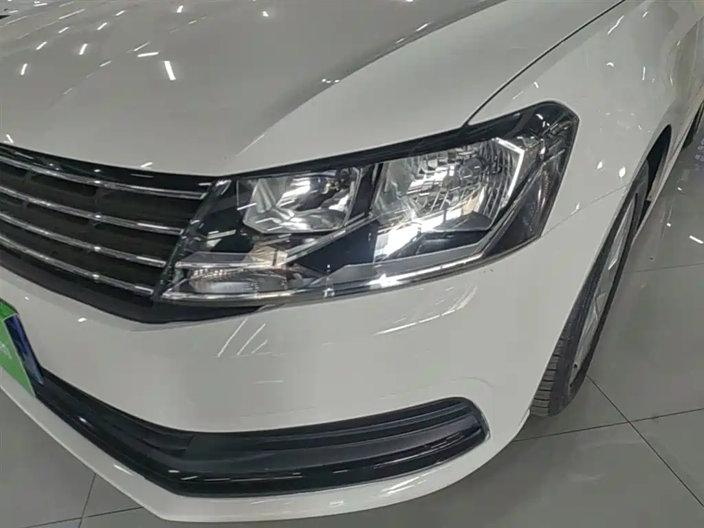 Volkswagen Lavida 2017 1.6L Automatic Trend Edition фото 24