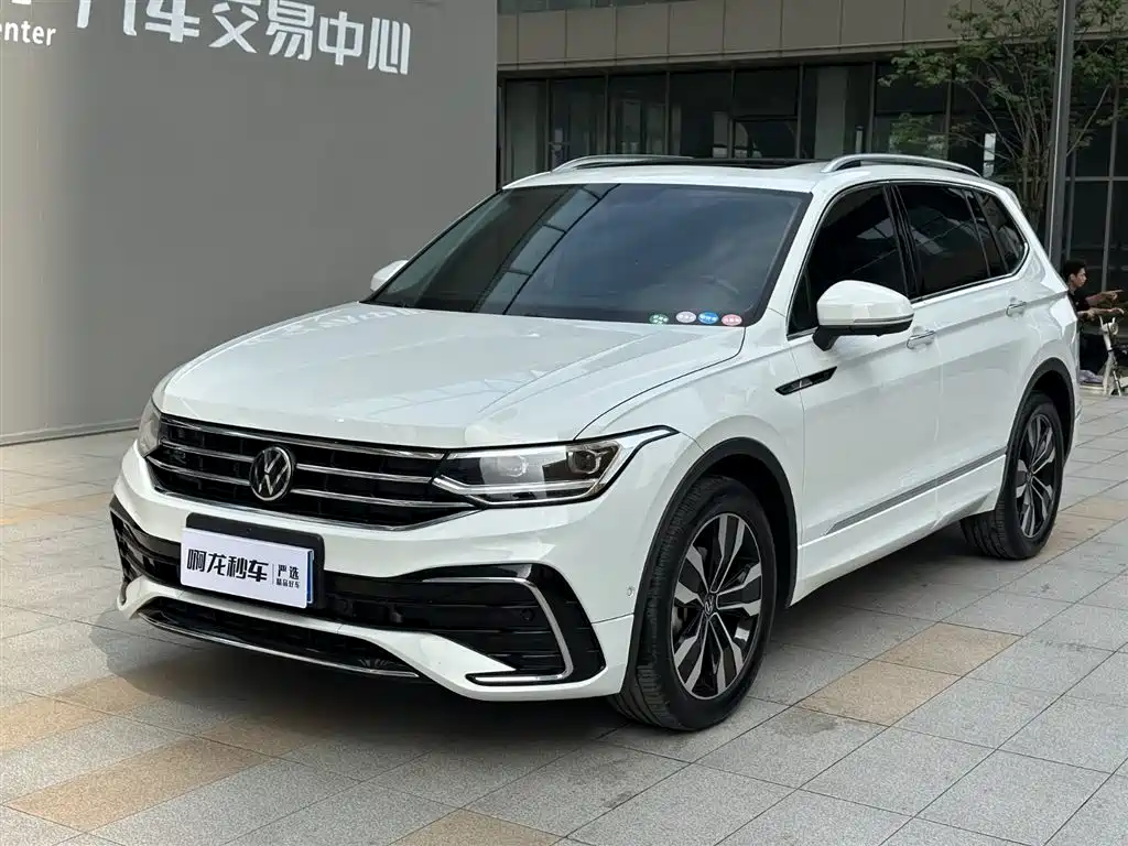 Volkswagen Tiguan L 2024 330TSI Automatic 2WD R-Line Premium Enjoyment Edition фото 2