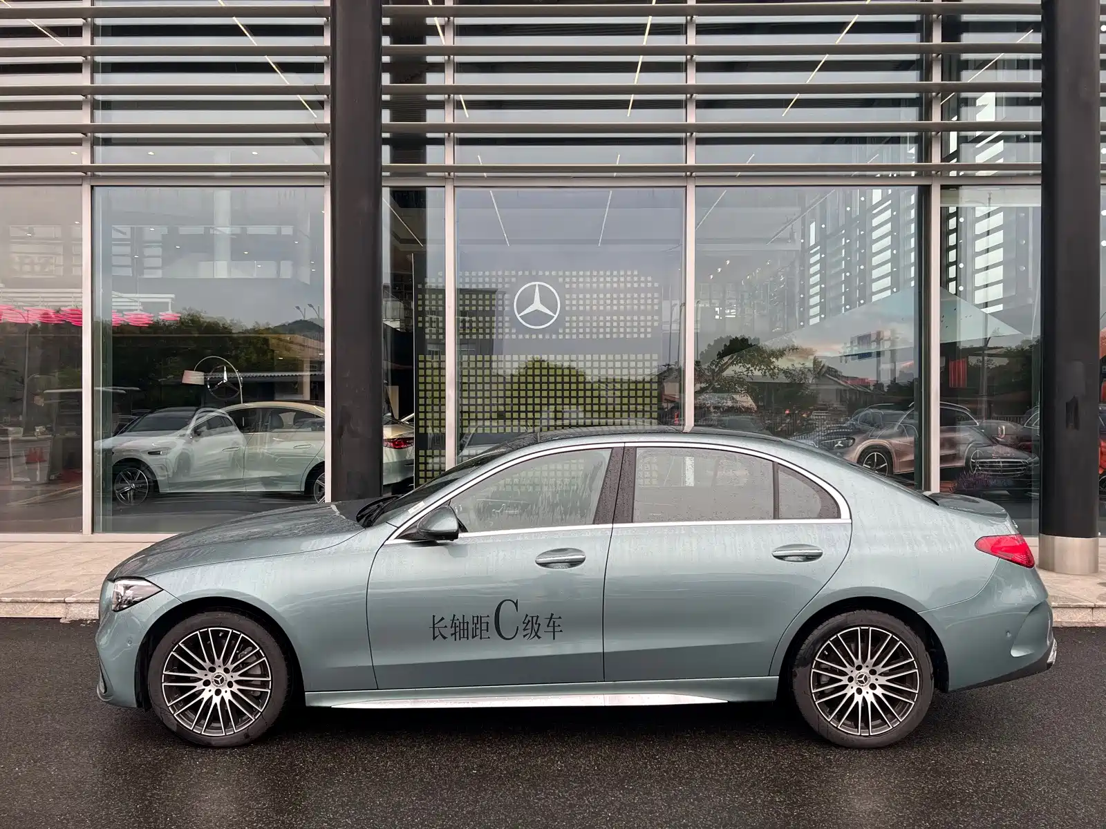 Фото 3 - Mercedes-Benz C-Class
