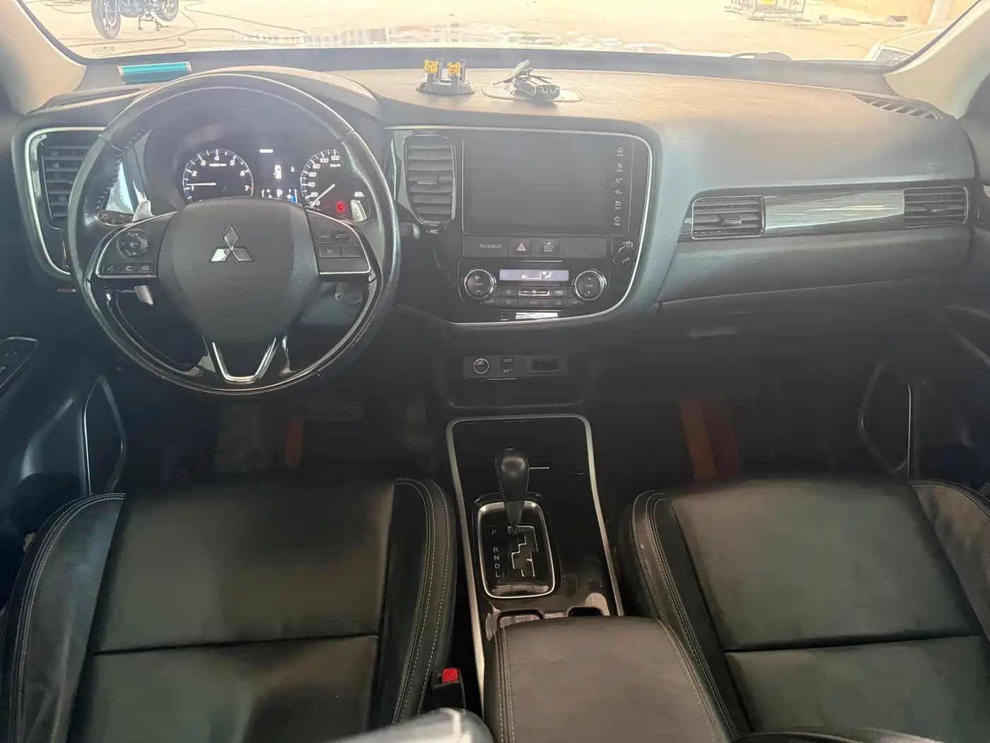 Mitsubishi Outlander 2019 2.4L 4WD Deluxe Edition 5-seater China V фото 6
