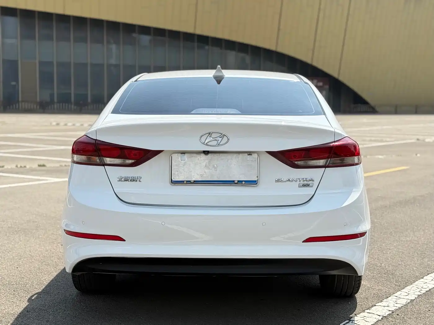 Hyundai Elantra 2016 Model 1.6L Automatic Smart Elite фото 8