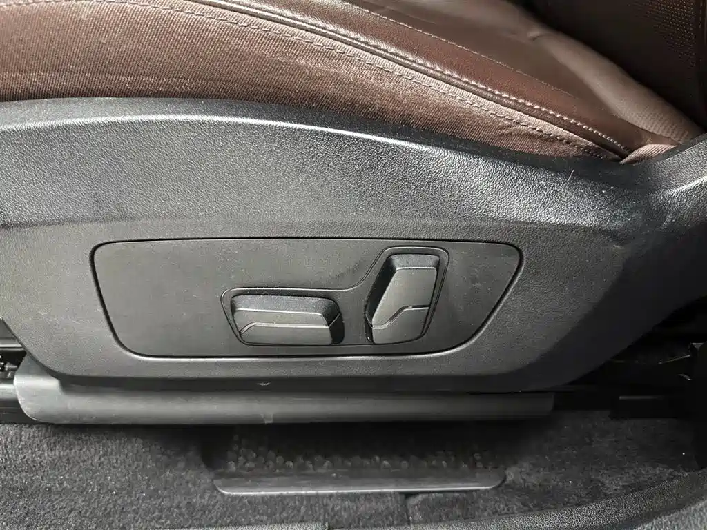 BMW X1 2023 sDrive20Li X Design Package фото 17