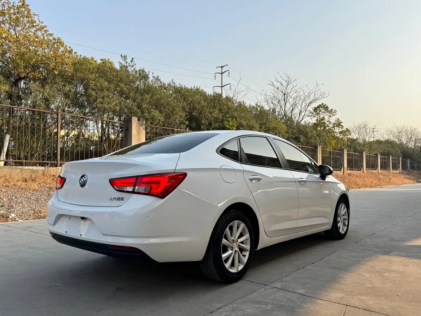 Buick Verano 2019 Sedan 15S Auto Leading фото 7