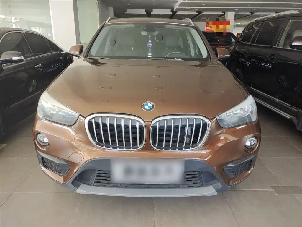 BMW X1 2018 sDrive18Li Fashion Model фото 3