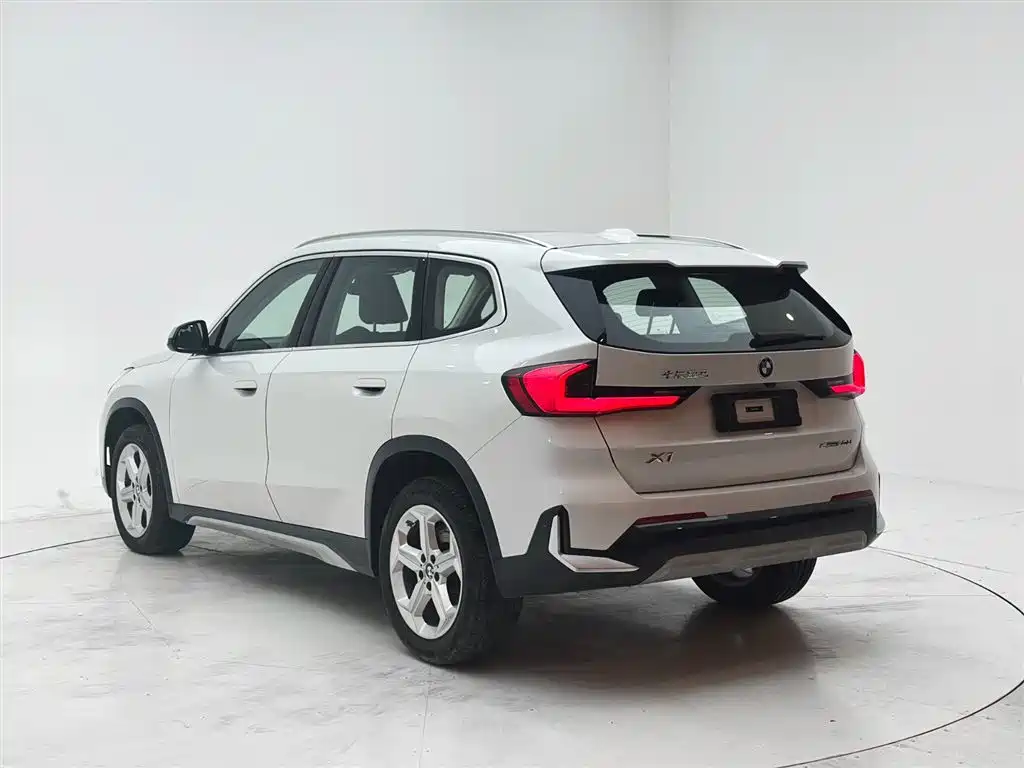 BMW X1 2023 sDrive20Li X Design Package фото 4