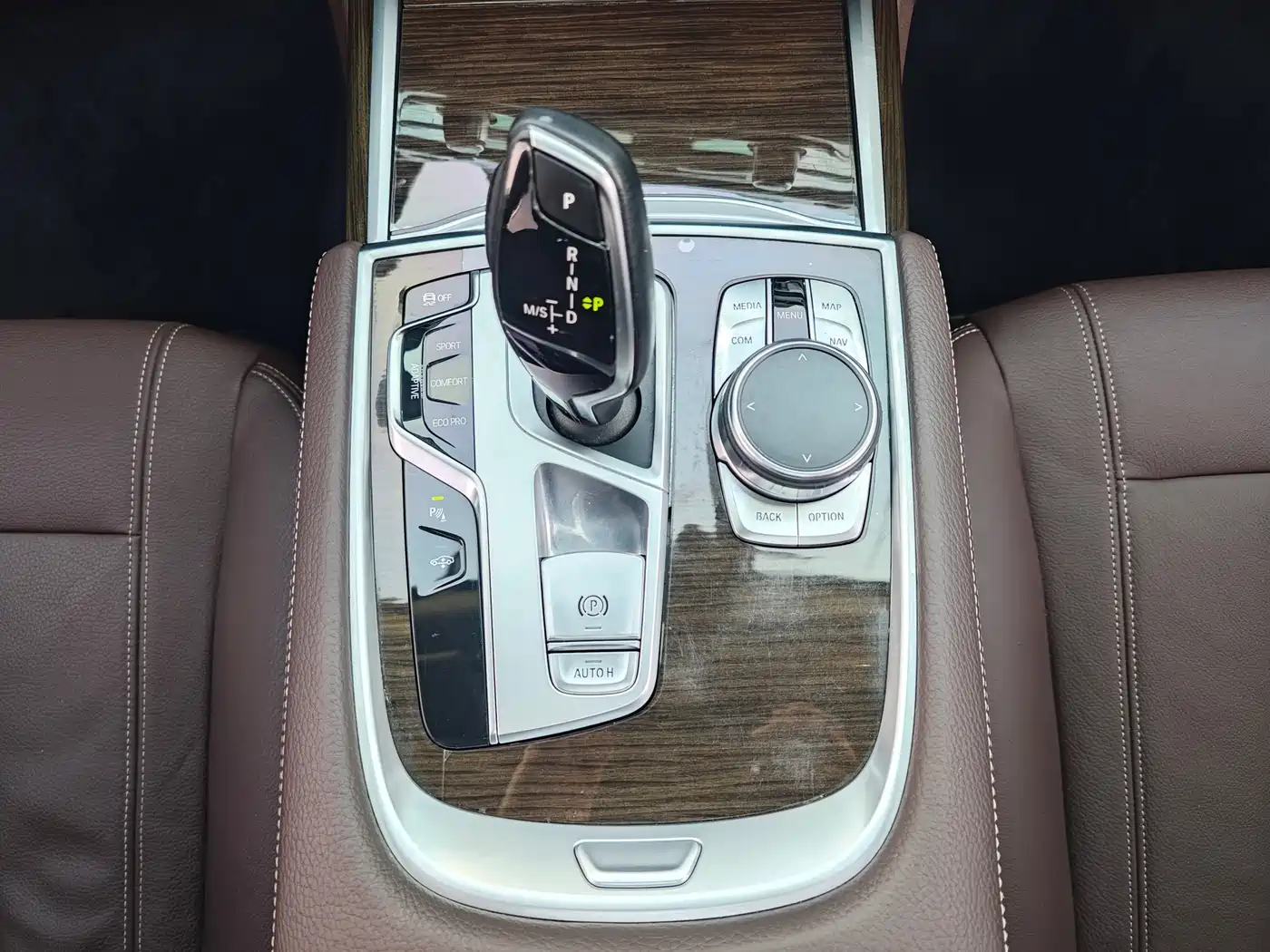 BMW 7 Series 2017 730Li Leading Edition фото 10