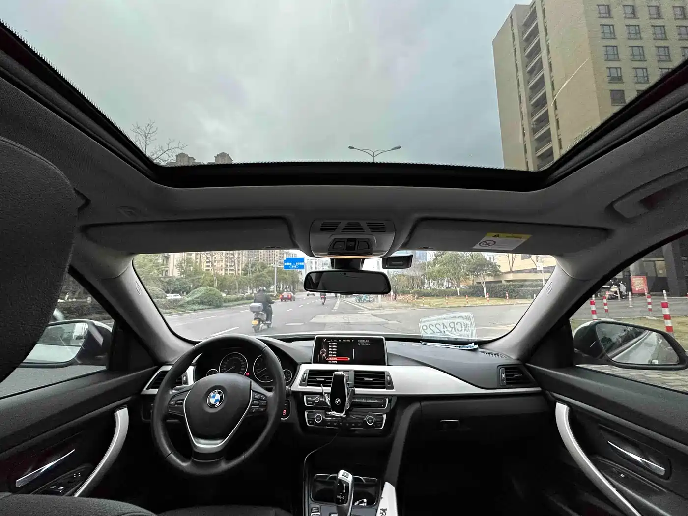 BMW 3 Series GT 2016 320i Fashion Style фото 15