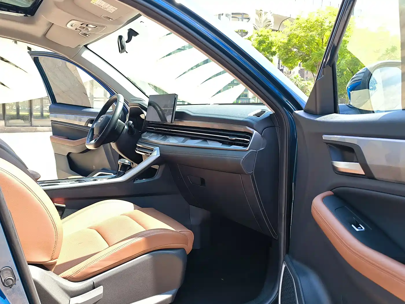 GEELY AUTOMOBILE VISION X6