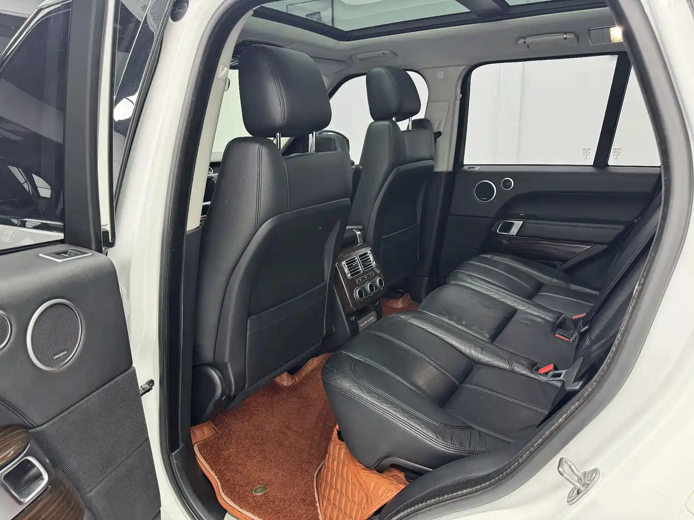 Land Rover Range Rover фото 7