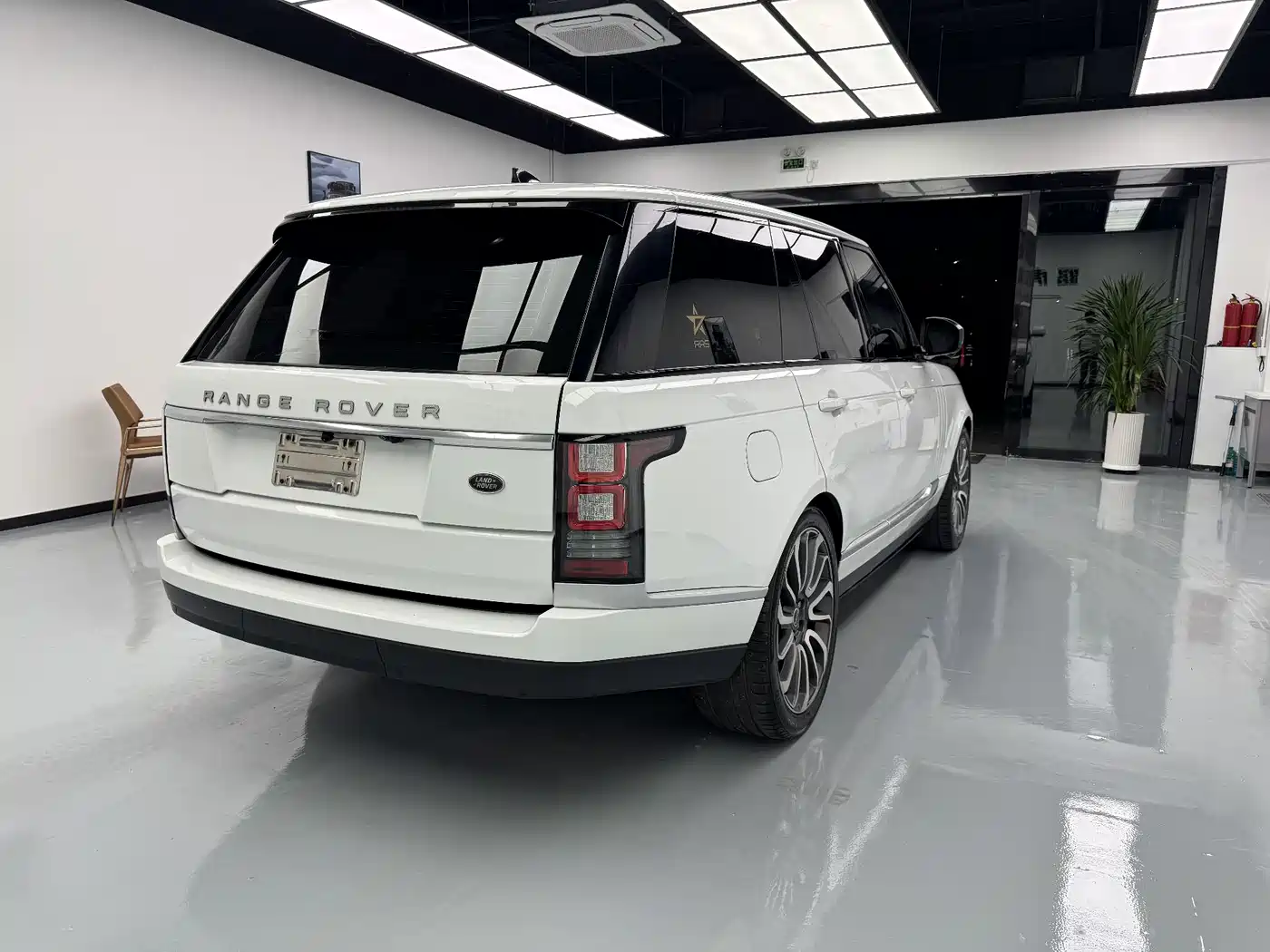 Land Rover Range Rover фото 4