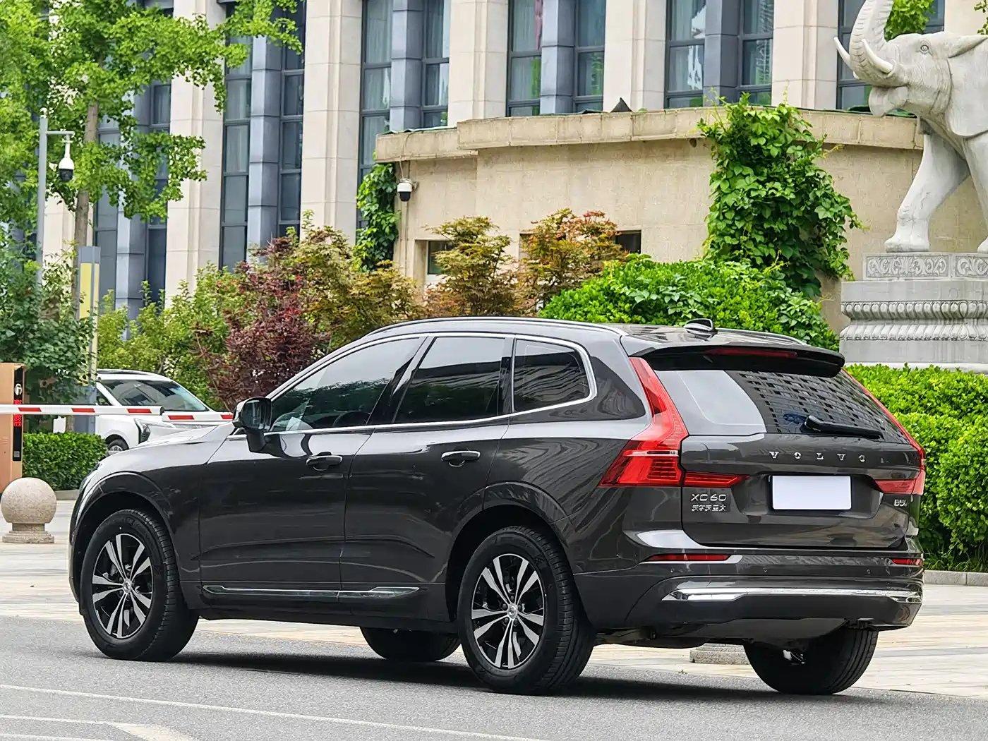 Фото 3 - Volvo XC60
