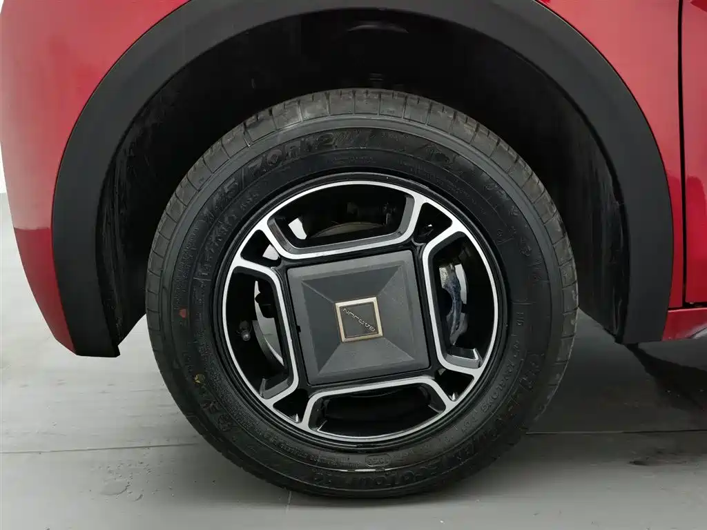 Baojun Baojun E300 2020 Stellar Smart Travel Edition 17