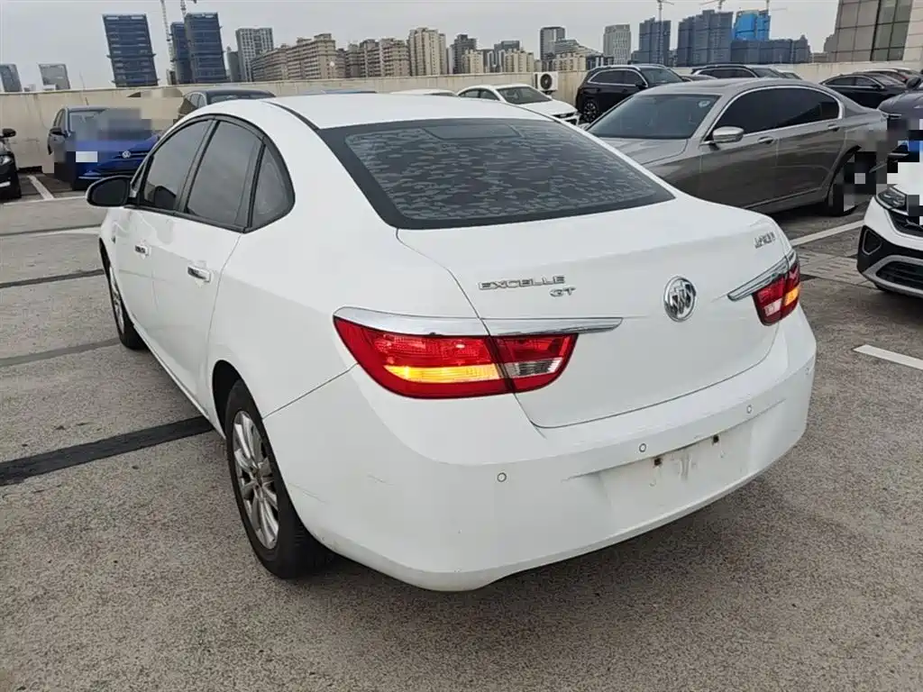 Buick Excelle 2013 Model GT 1.6L Manual Progressive фото 5