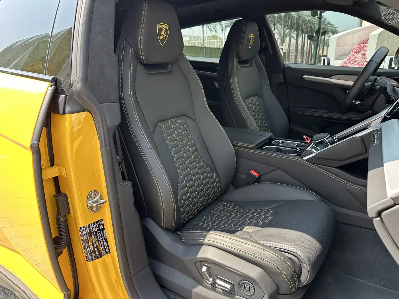 Lamborghini Urus 2021 4.0T V8 фото 19