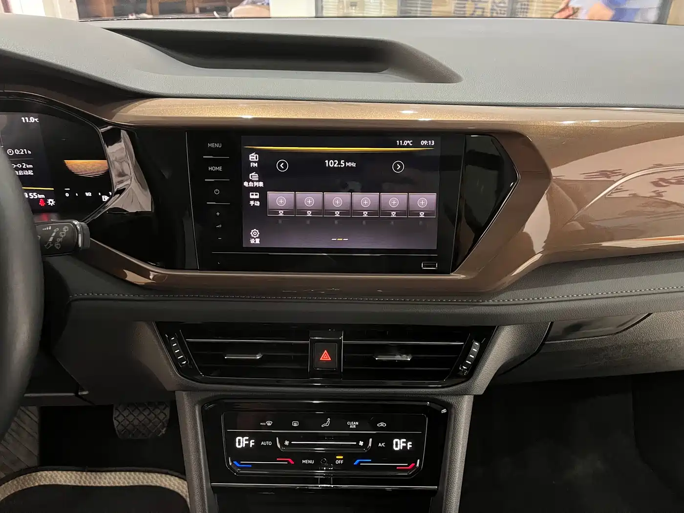 Volkswagen Tharu 2022 280TSI 2WD Comfort фото 13