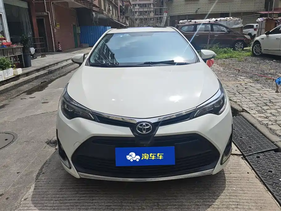 Toyota Levin 2017 Facelift 185T CVT Elite (China V) фото 2