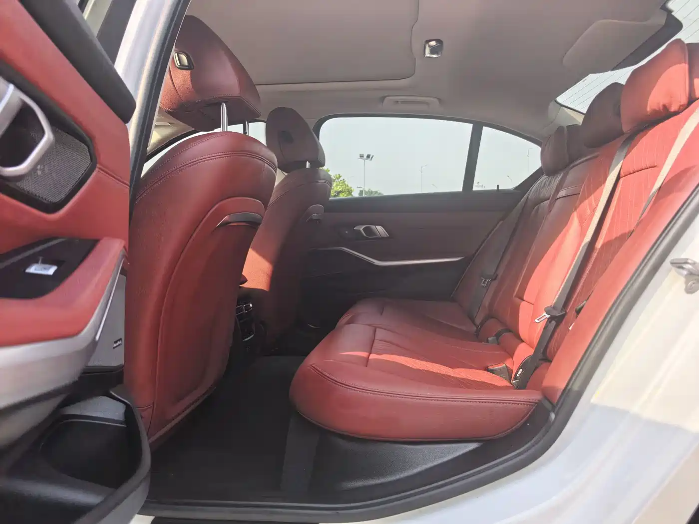 BMW 3 Series 2024 325Li M Sport Shadowline Package фото 20