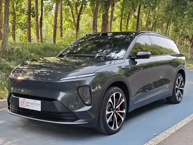 NIO ES8 2023 100kWh Signature Edition