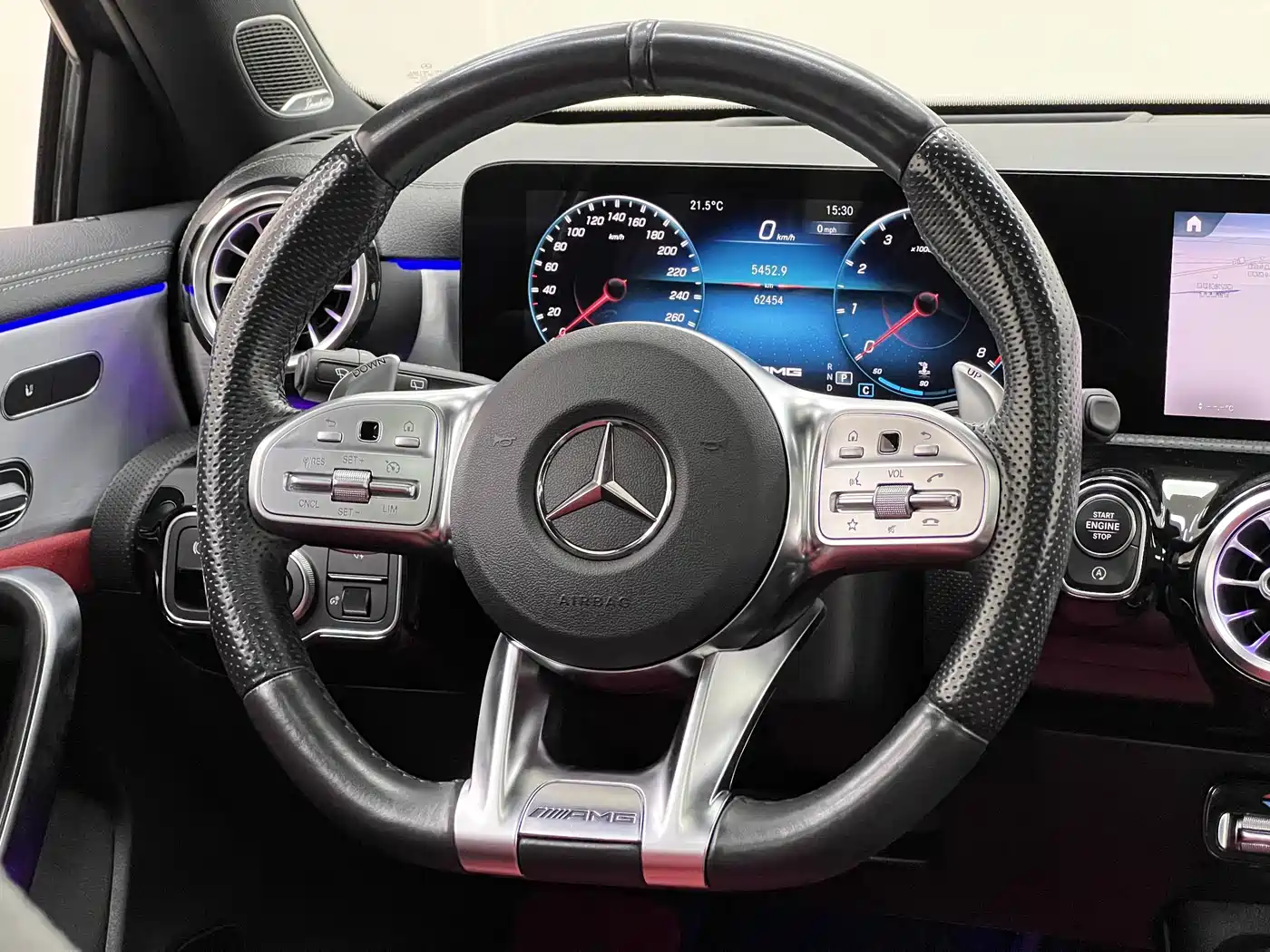 Mercedes-Benz A-Class AMG (Import) 2020 AMG A 35 4MATIC фото 29