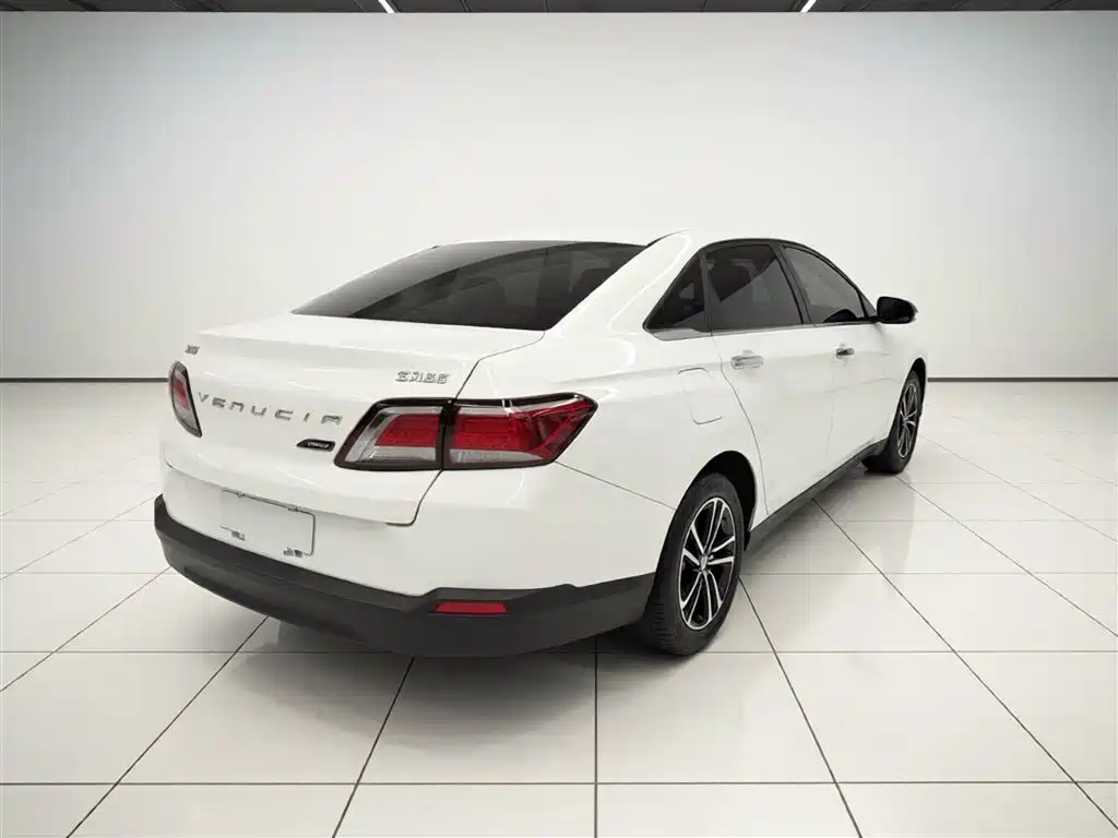 Venucia D60 2020 2019 100K Glory 1.6L XL CVT Chen Ku Edition China VI