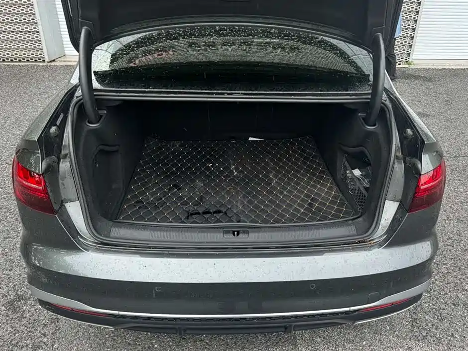 Audi A4L 2020 40 TFSI Fashion Dynamic Edition фото 16