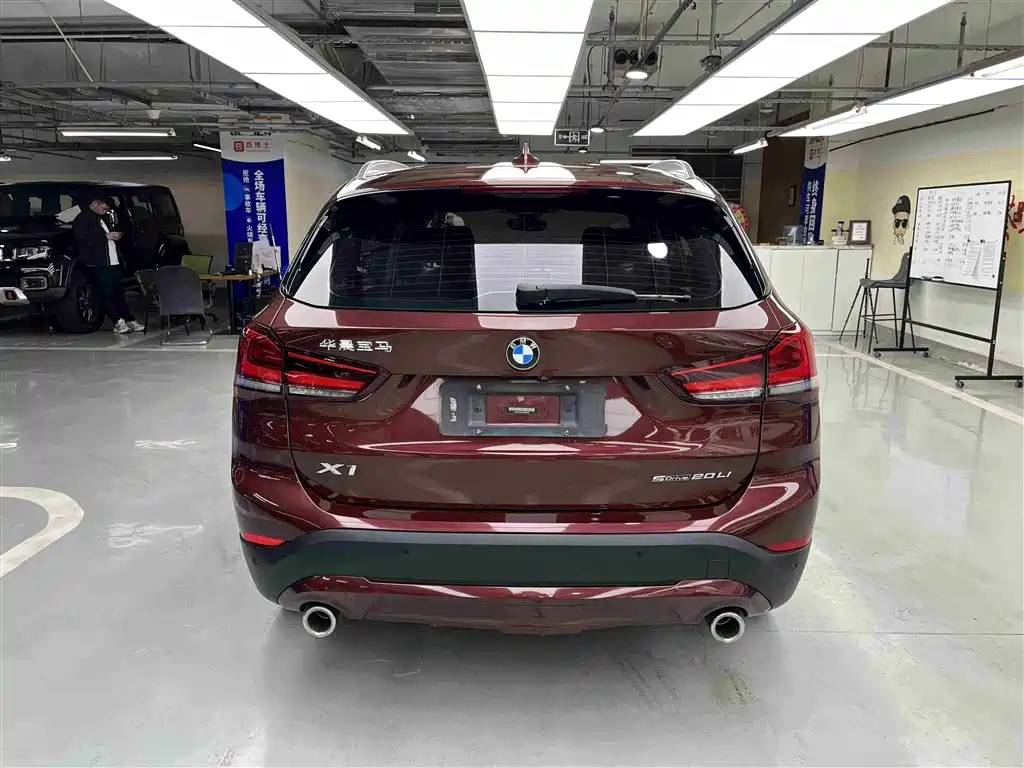BMW X1 2020 sDrive20Li Fashion Model фото 12