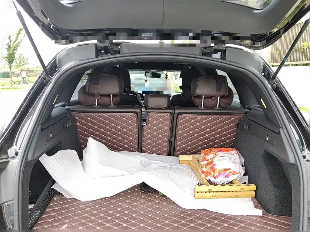 Mercedes-Benz GLC 2022 Facelift GLC 300 L 4MATIC Dynamic Collector's Edition фото 10