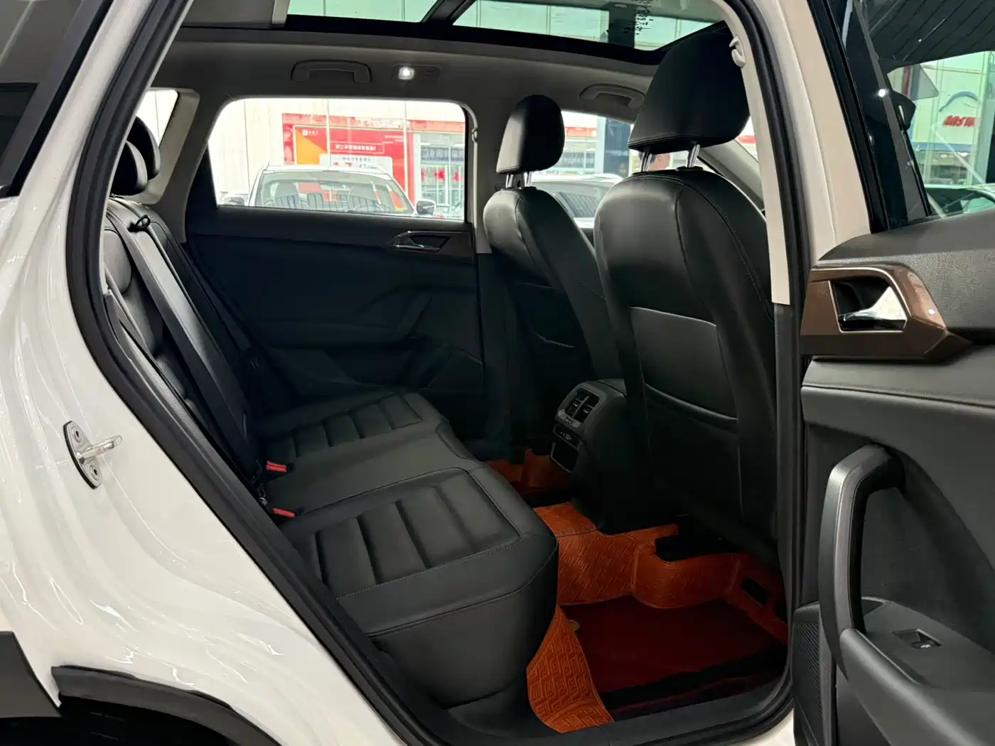 Volkswagen Tharu 2021 280TSI 2WD Luxury Plus фото 11