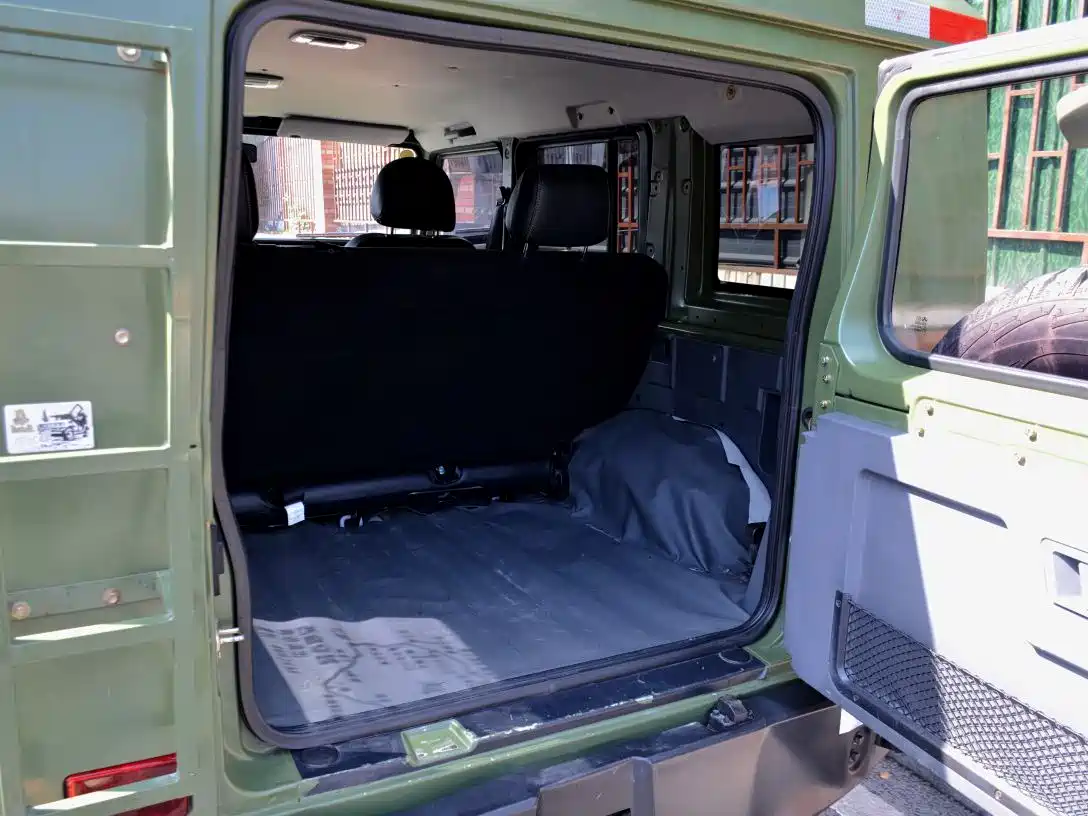BAW (Beijing Automobile Works) Warrior 2018 2.0T 5-Door 4WD Gasoline (China V) фото 8
