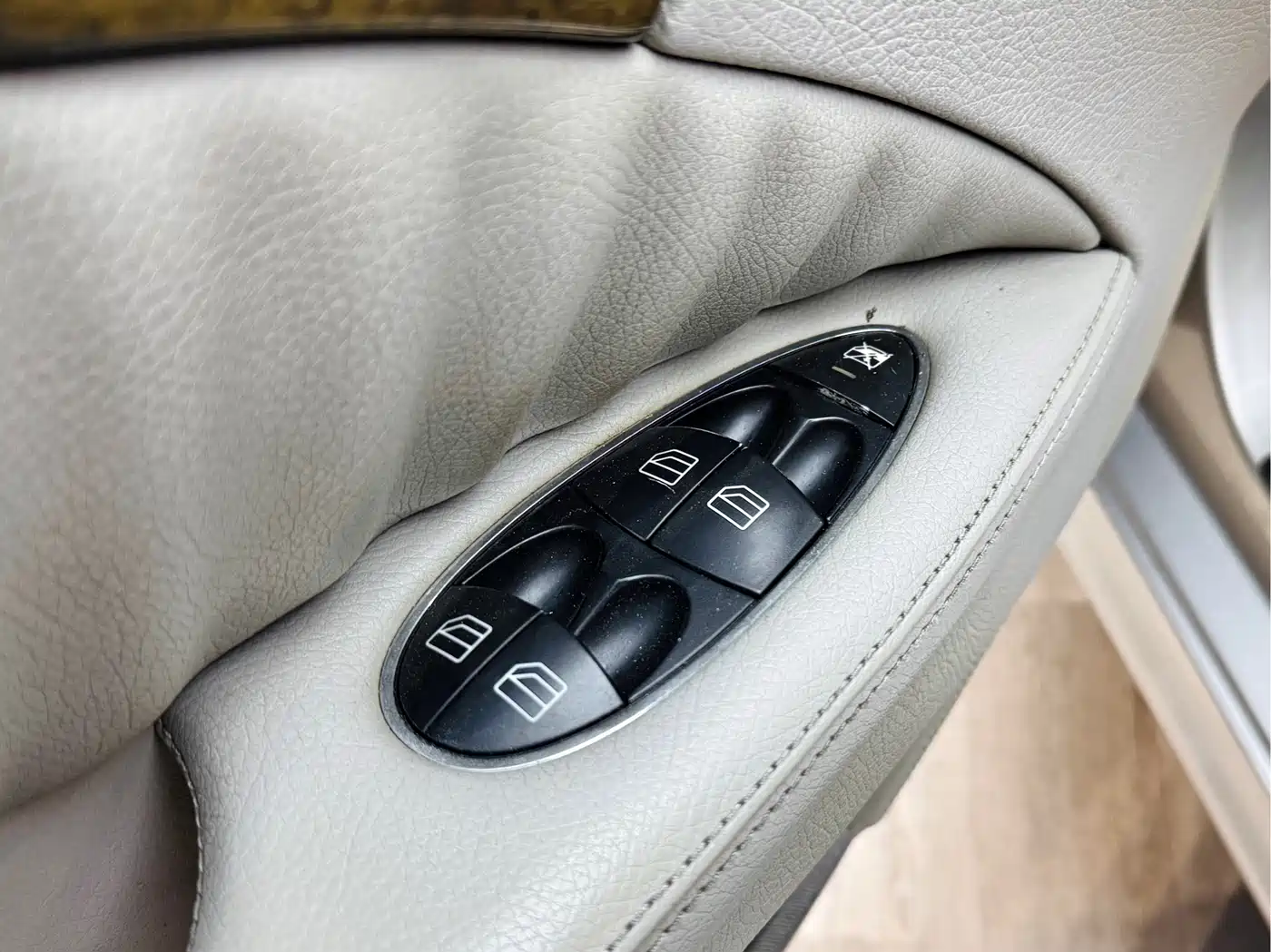 Mercedes-Benz E-Class 2007 E 280 Fashion фото 23