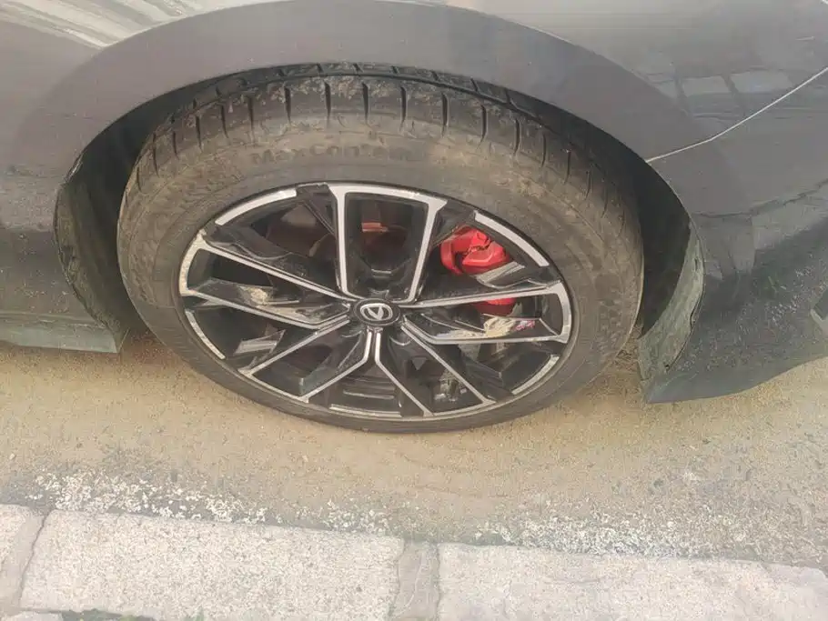 Changan UNI-V iDD 2024 2024 Blue Whale Smart iDD 136km Smart Premium