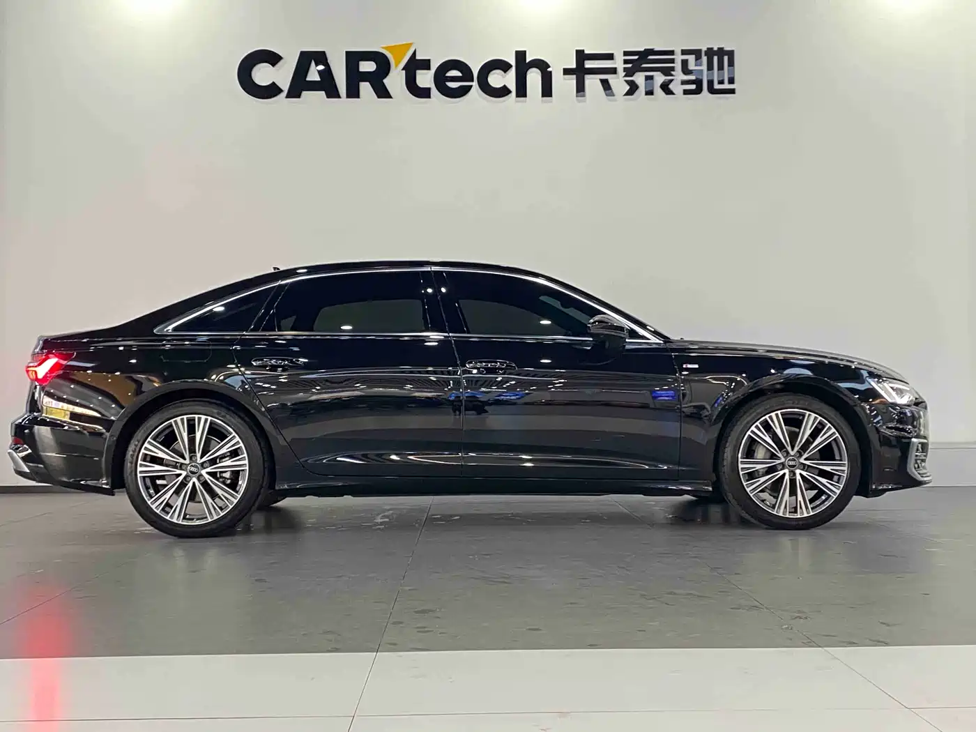 Audi A6L 2025 45 TFSI quattro Premium Sport фото 5