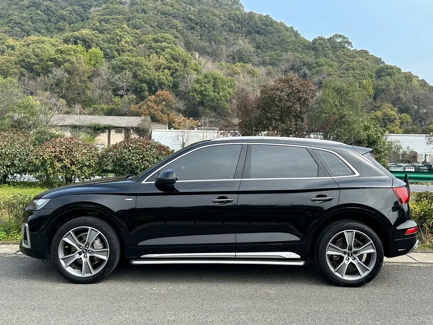 Audi Q5L 2022 Facelift 45T Luxury Dynamic фото 3