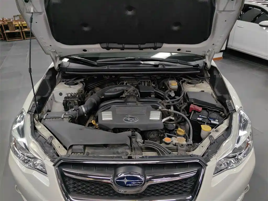 Subaru XV 2015 2.0i Special Sport Edition фото 16