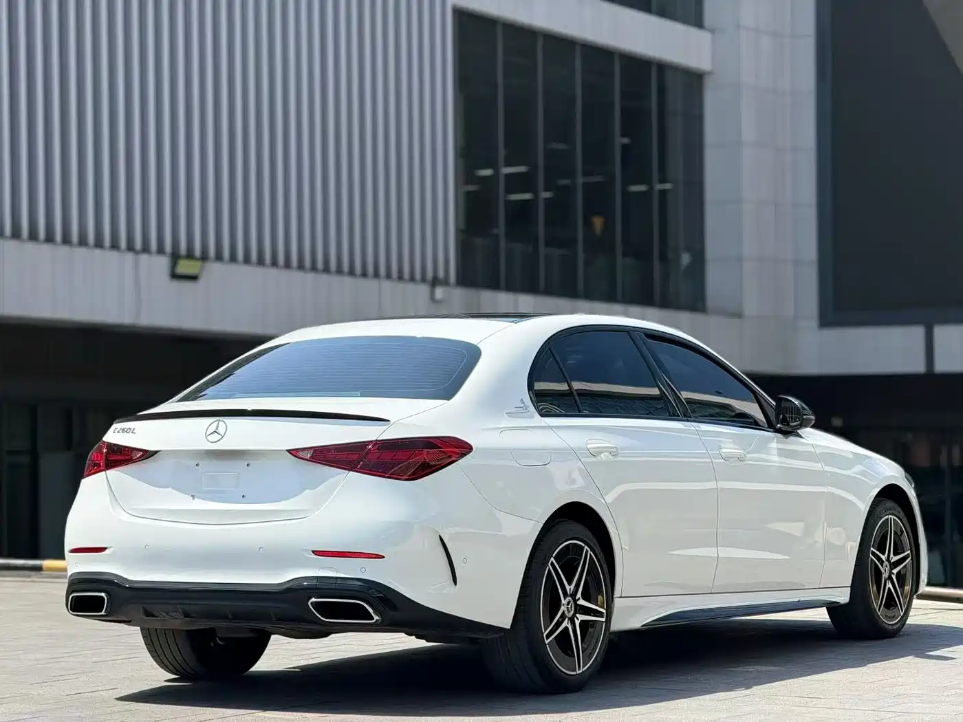 Mercedes-Benz C-Class 2023 C 260 L Night Edition Sport фото 4