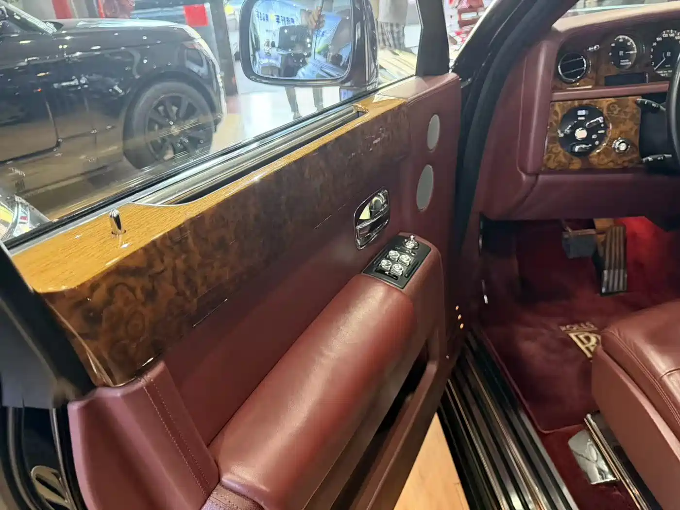Rolls-Royce Phantom 2013 2013 6.7L Extended Wheelbase (EWB)