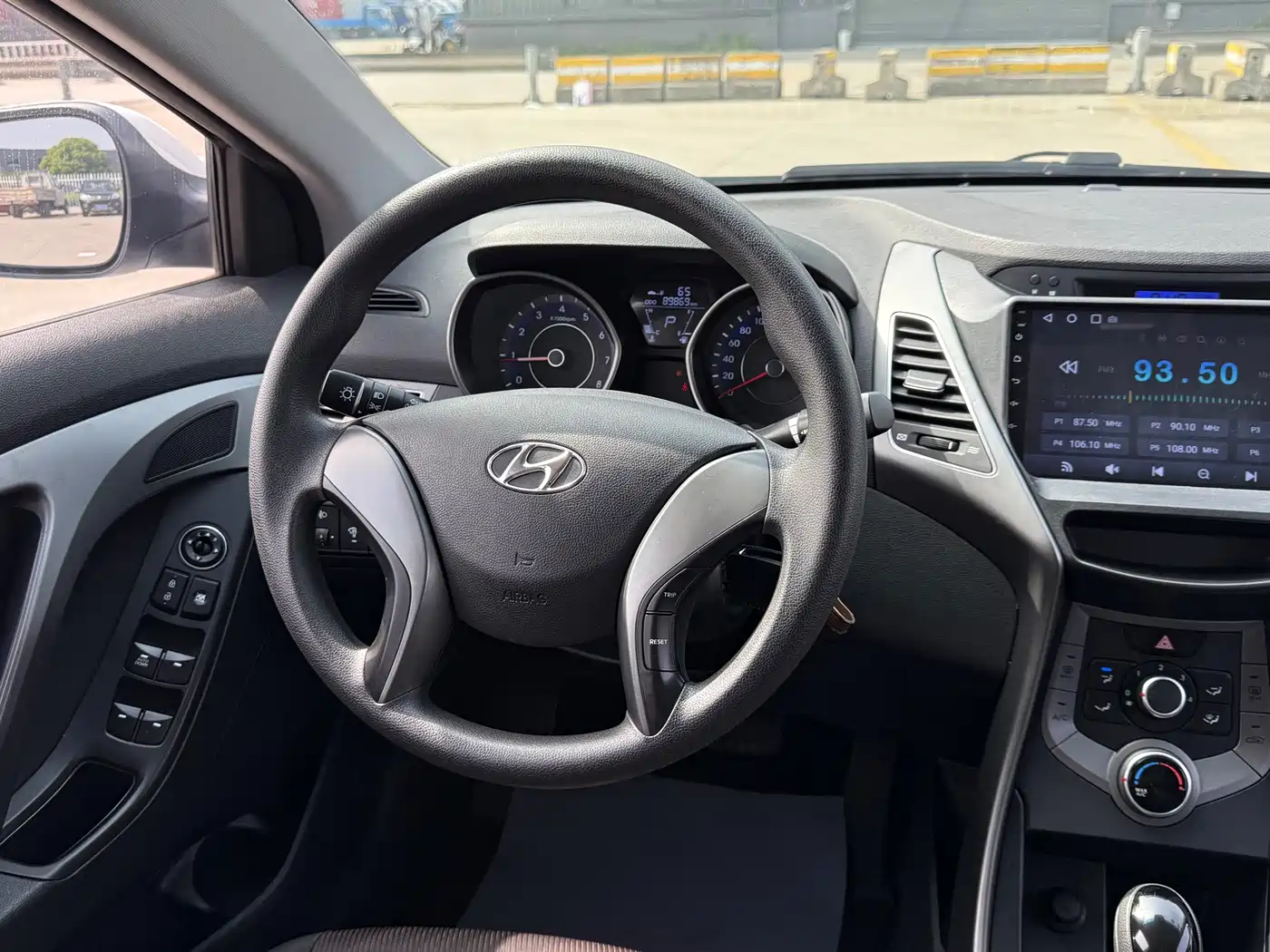 Hyundai Langdong 2015 1.6L Auto Trend фото 9