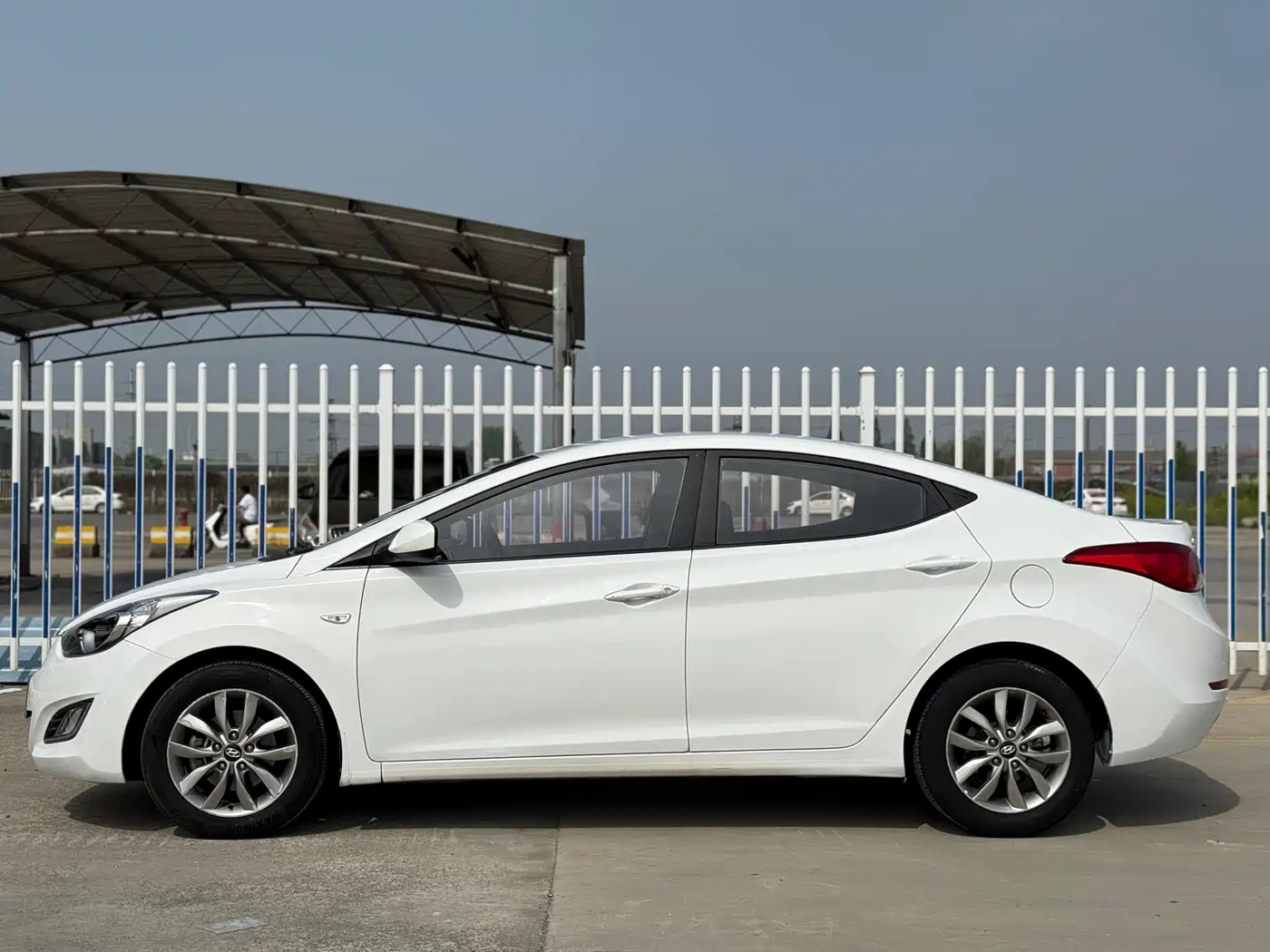 Hyundai Langdong 2015 1.6L Auto Trend фото 3