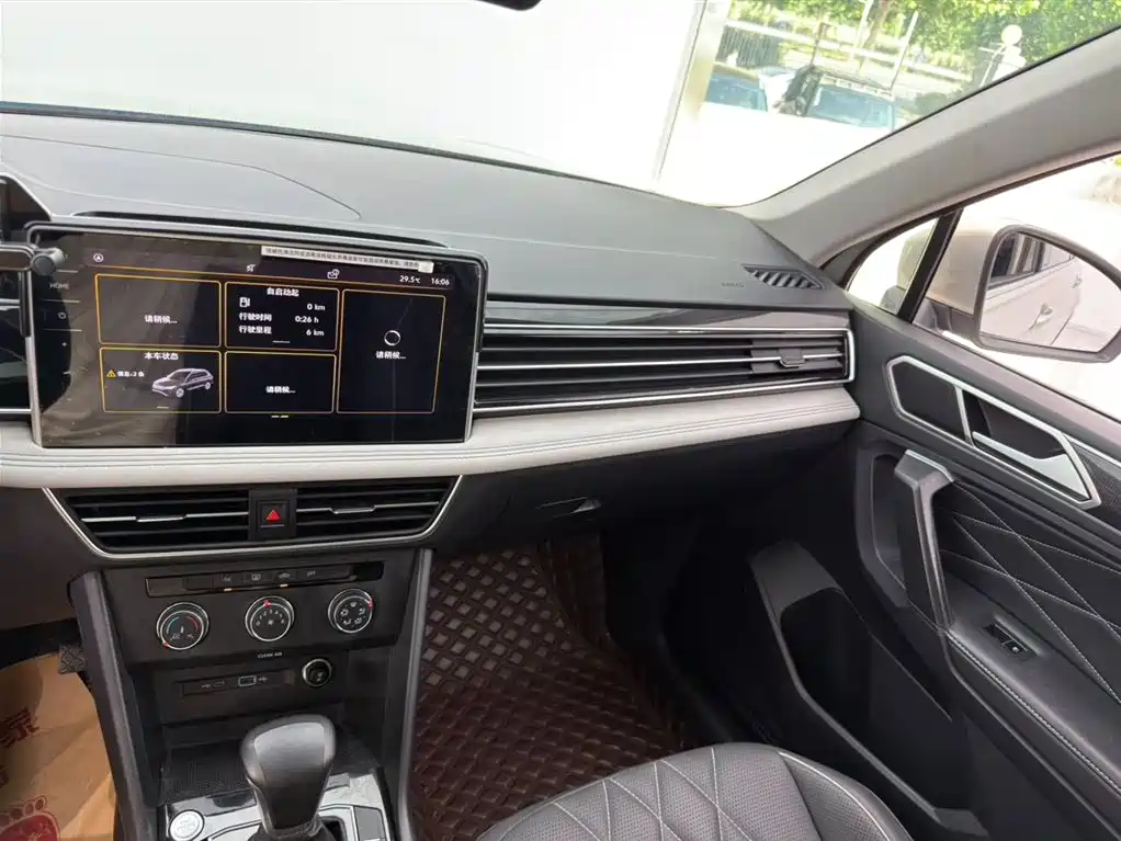 Volkswagen Tiguan L 2023 280TSI 2WD Trend Limited Edition фото 12