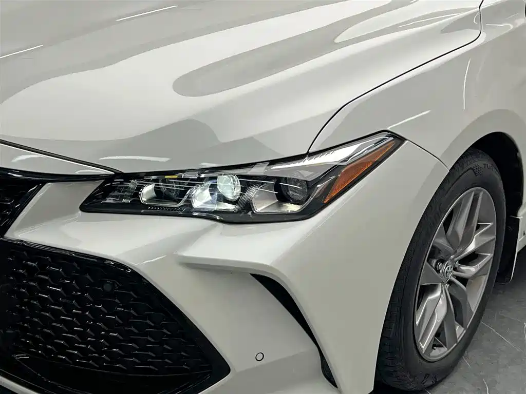Toyota Avalon 2019 Hybrid 2.5L Luxury Edition China VI фото 10