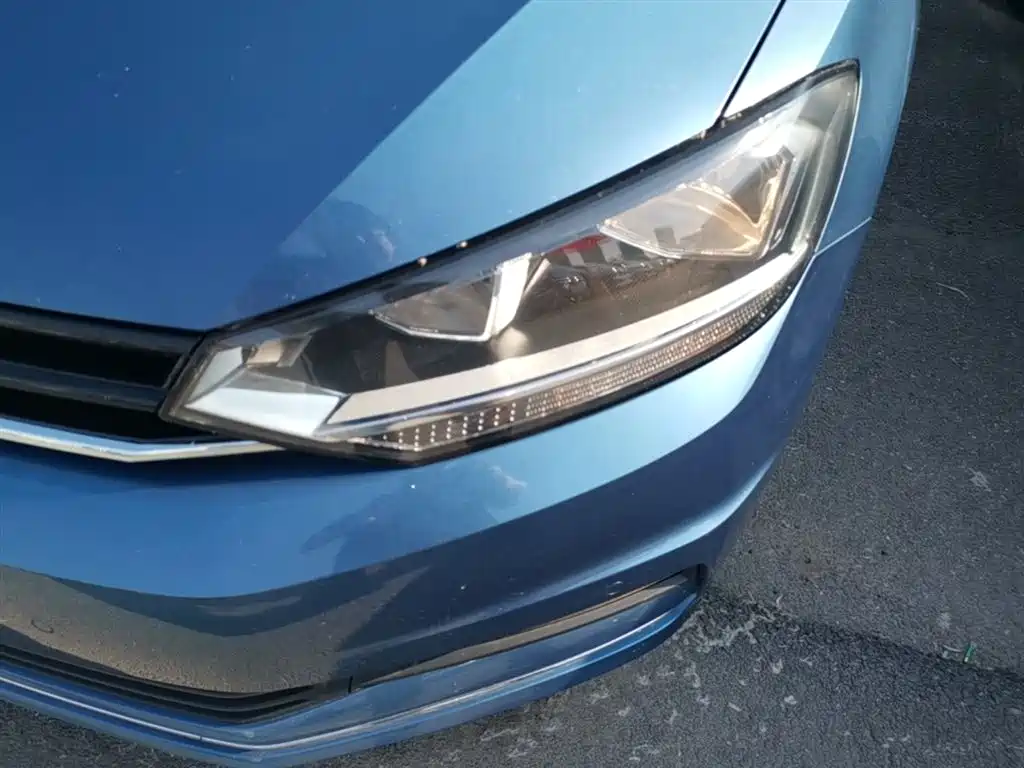 Volkswagen Touran 2018 Touran L 280TSI DSG Comfort 7-seater China V фото 24
